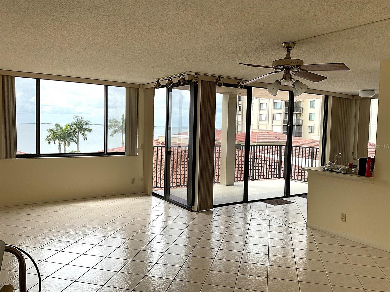 6322 Palma del Mar Unit G402, St Petersburg, FL 33715
