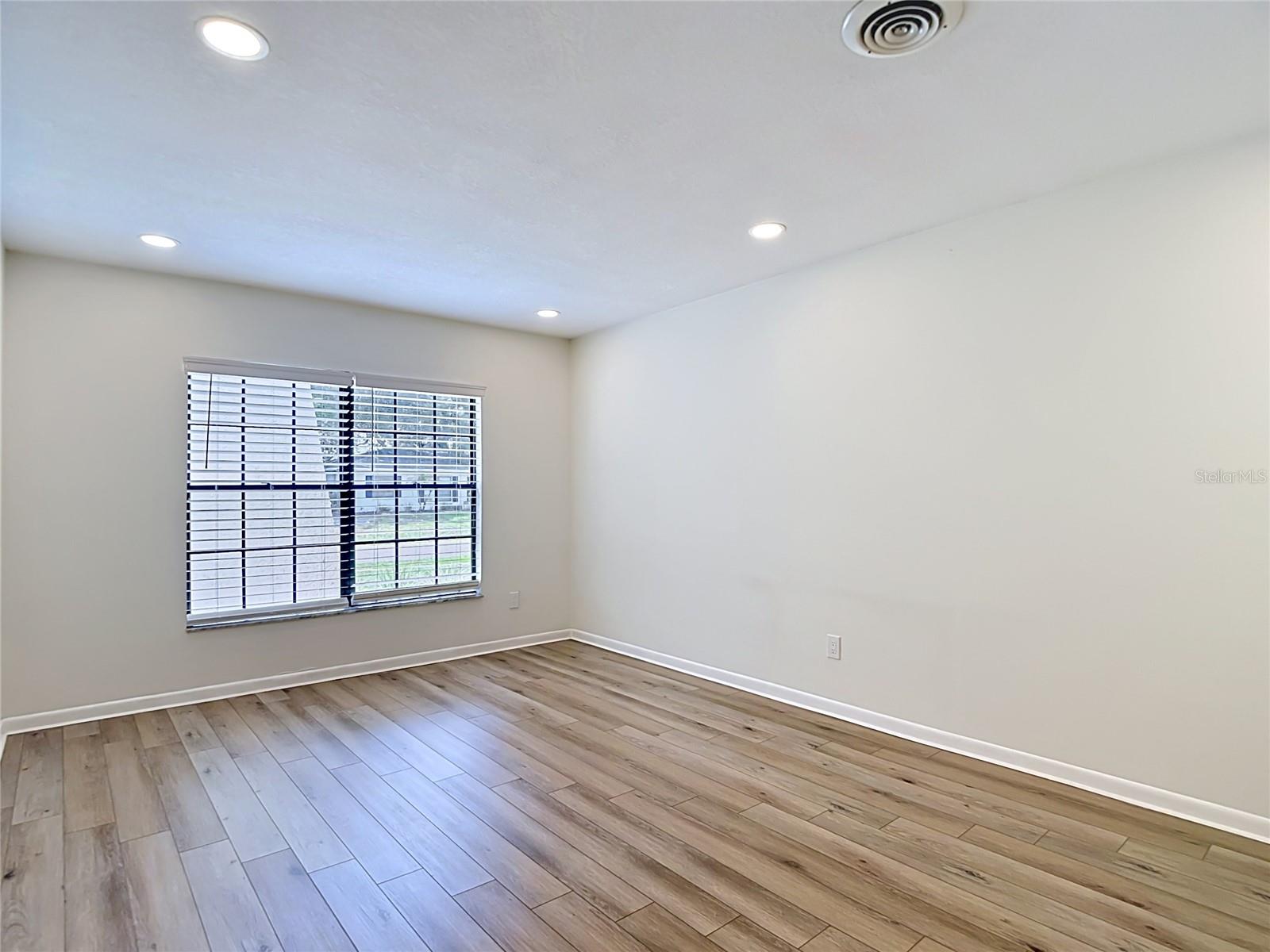 4321 Foxglen, Tampa, FL 33624