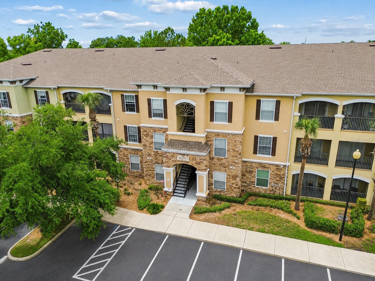 10203 Courtney Palms Unit 103, Tampa, FL 33619
