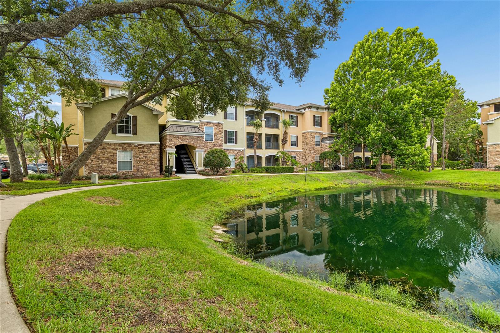 10203 Courtney Palms Unit 103, Tampa, FL 33619