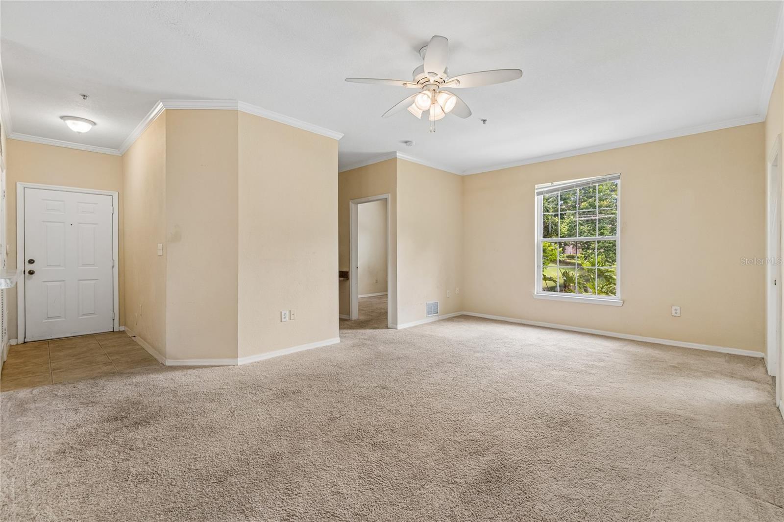 10203 Courtney Palms Unit 103, Tampa, FL 33619