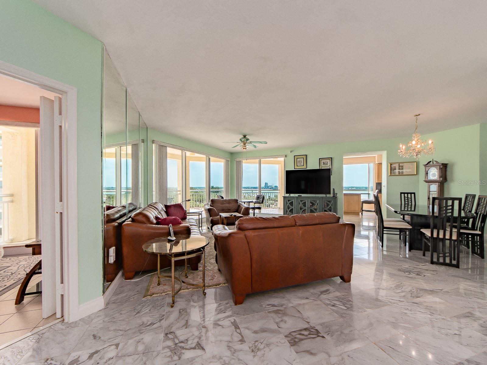 1180 Gulf Unit 906, Clearwater Beach, FL 33767