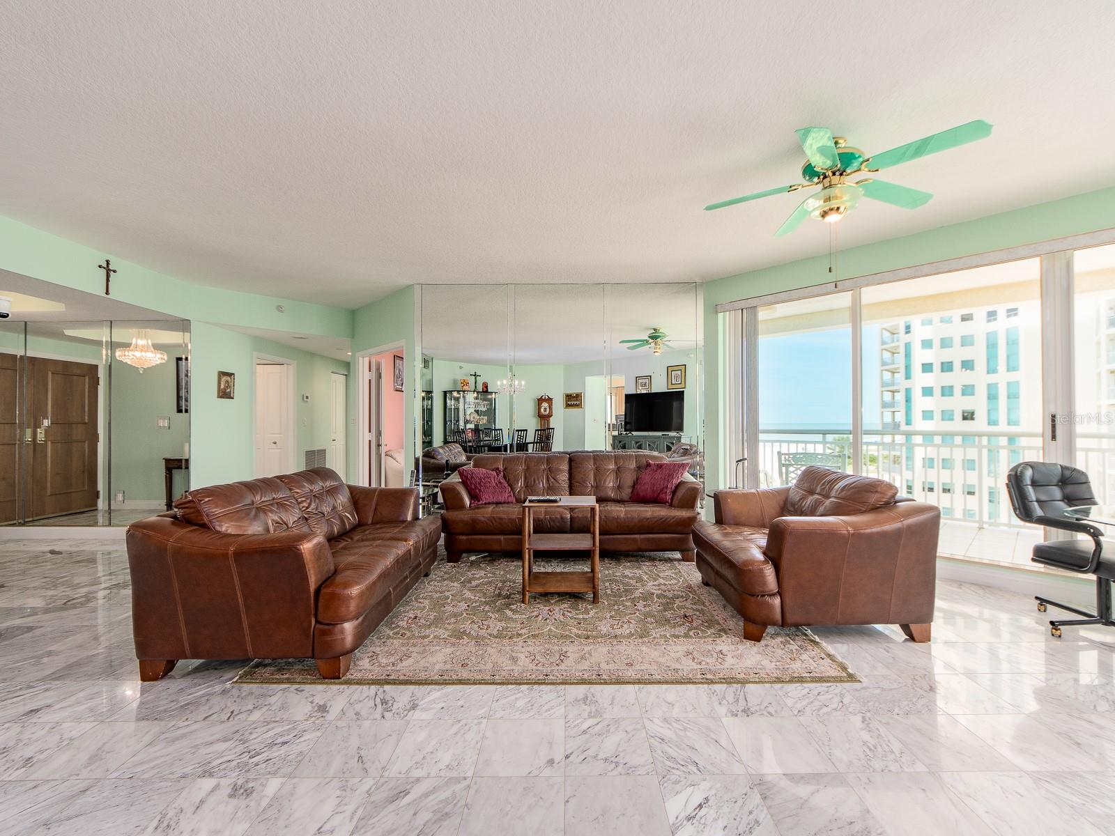 1180 Gulf Unit 906, Clearwater Beach, FL 33767