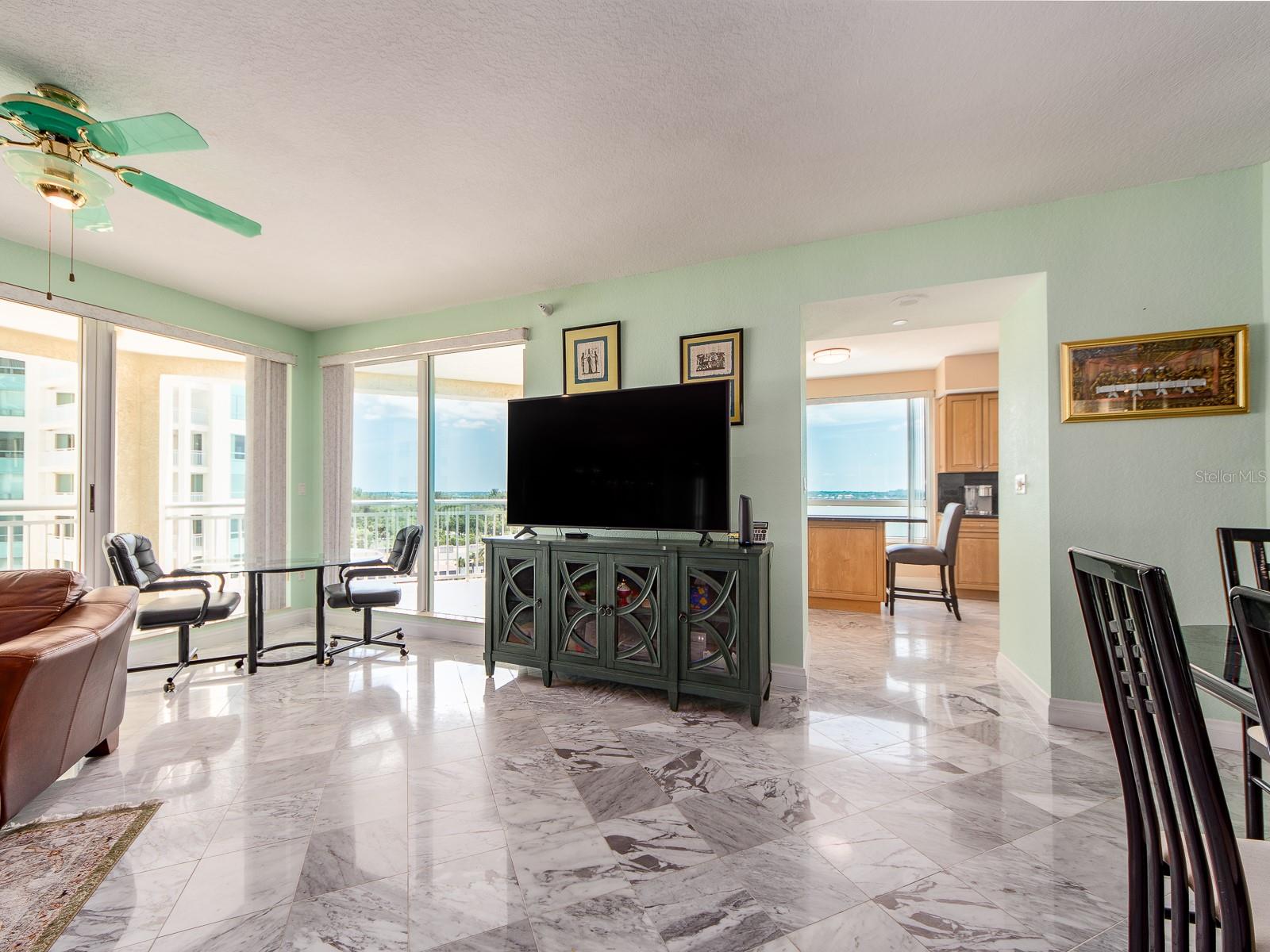 1180 Gulf Unit 906, Clearwater Beach, FL 33767