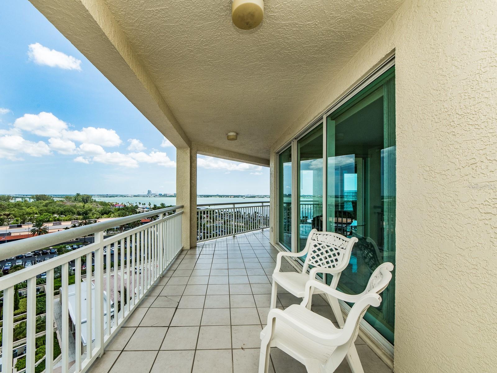 1180 Gulf Unit 906, Clearwater Beach, FL 33767
