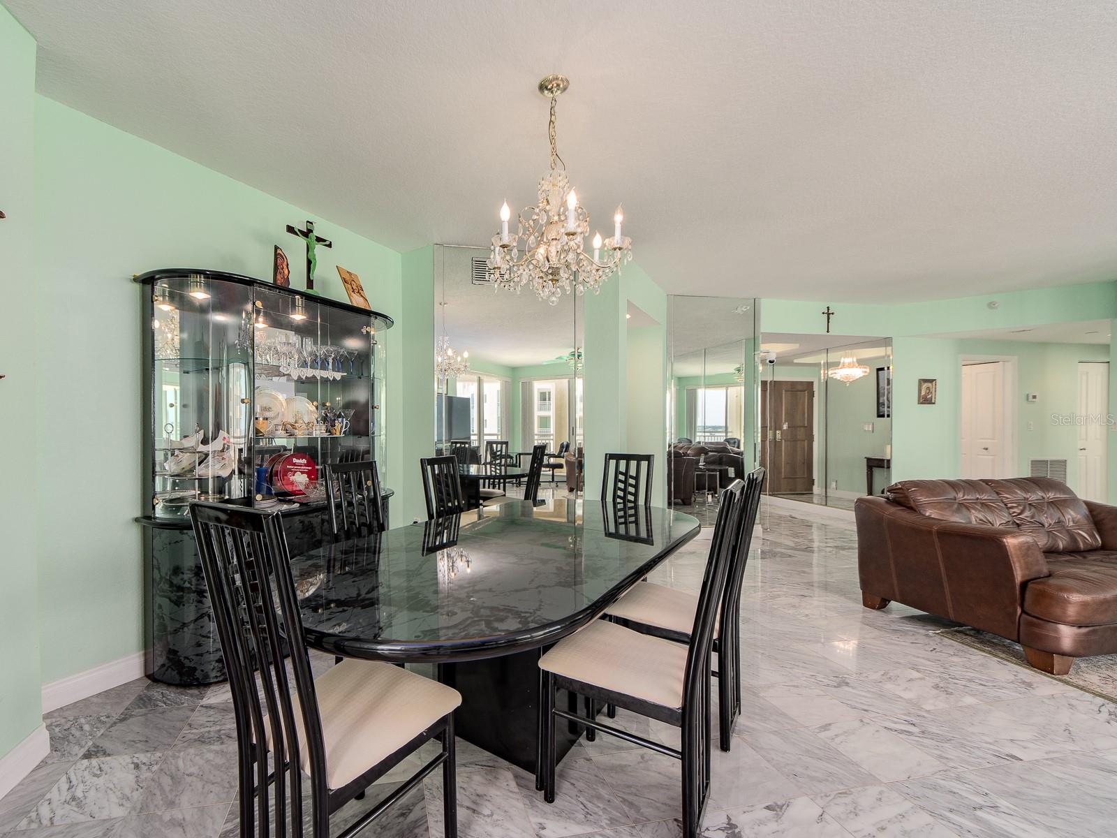 1180 Gulf Unit 906, Clearwater Beach, FL 33767