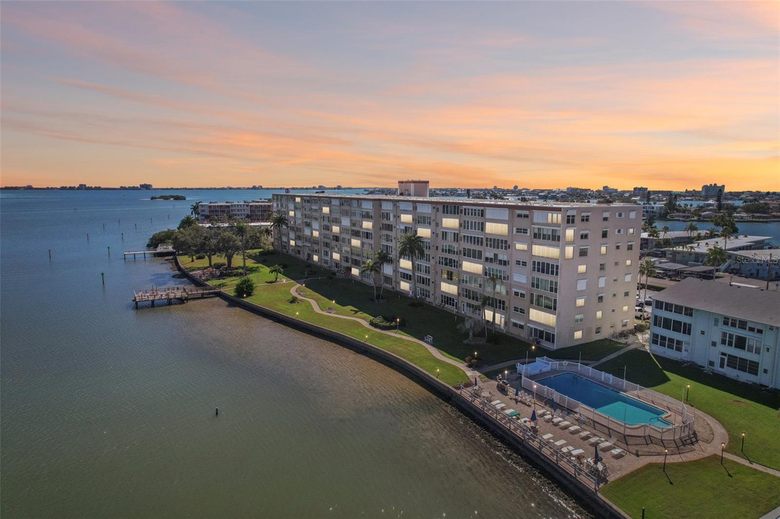 1847 Shore Unit 711, South Pasadena, FL 33707