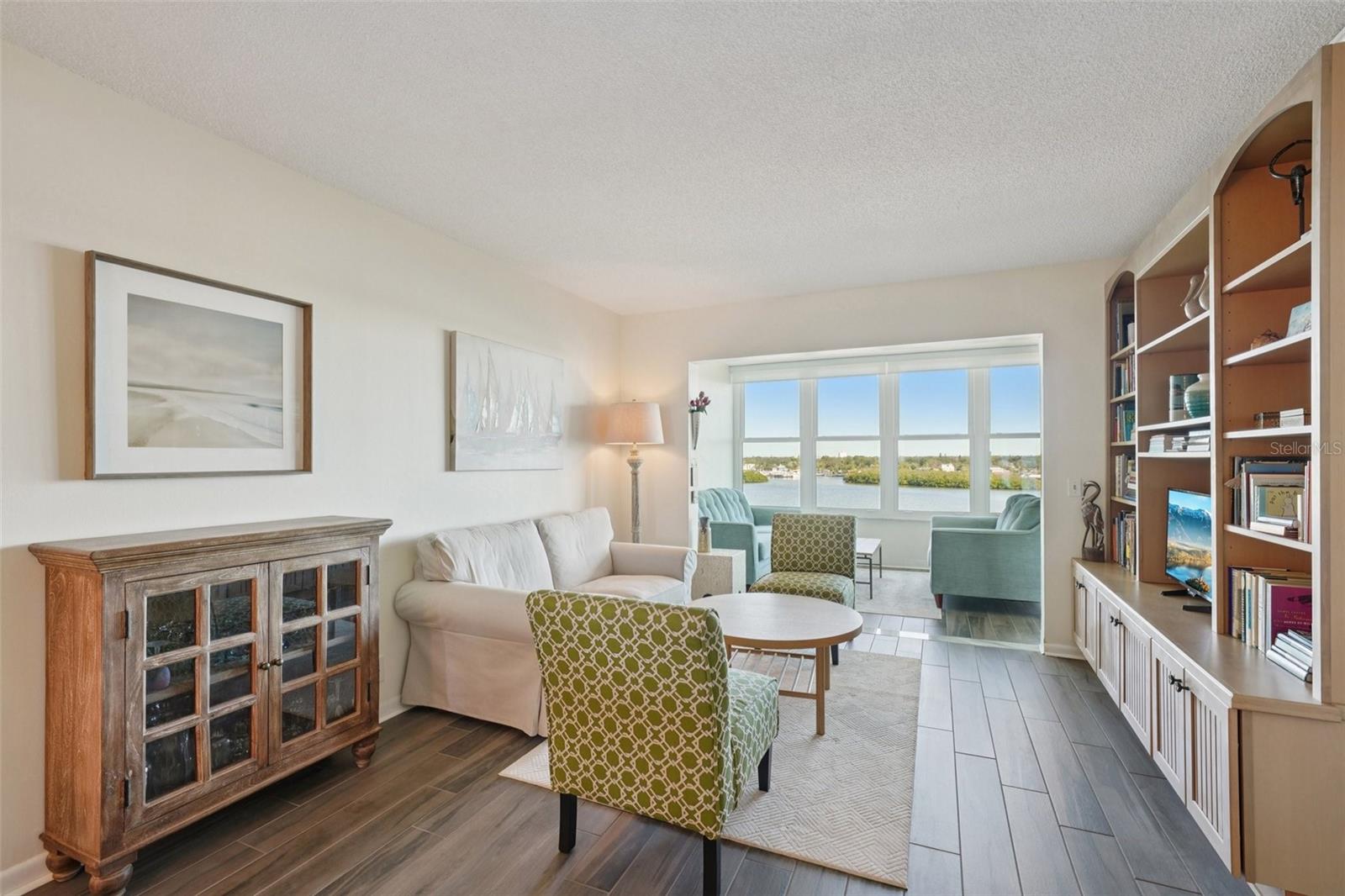1847 Shore Unit 711, South Pasadena, FL 33707