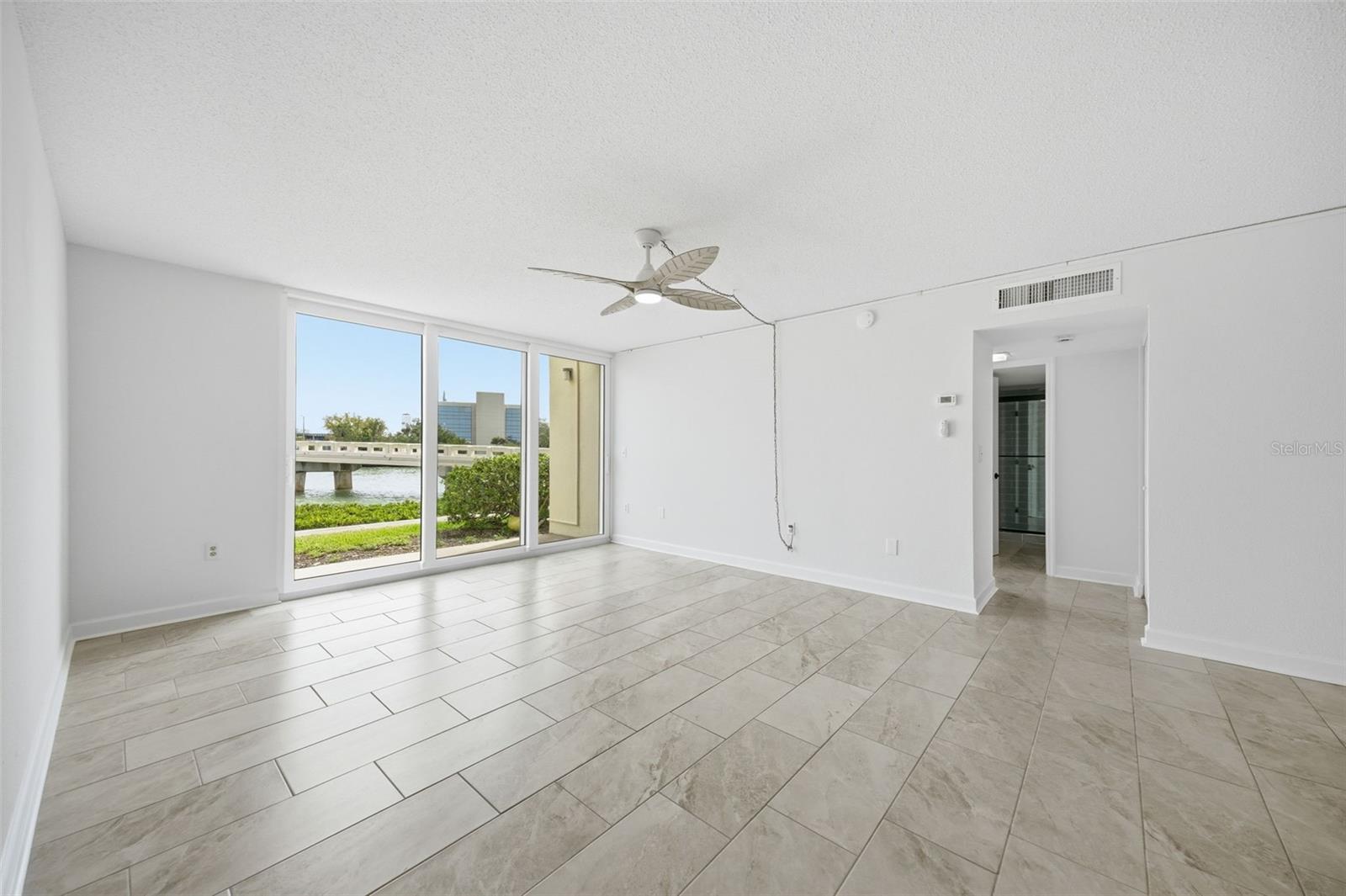 7465 Bay Island Unit 112, South Pasadena, FL 33707