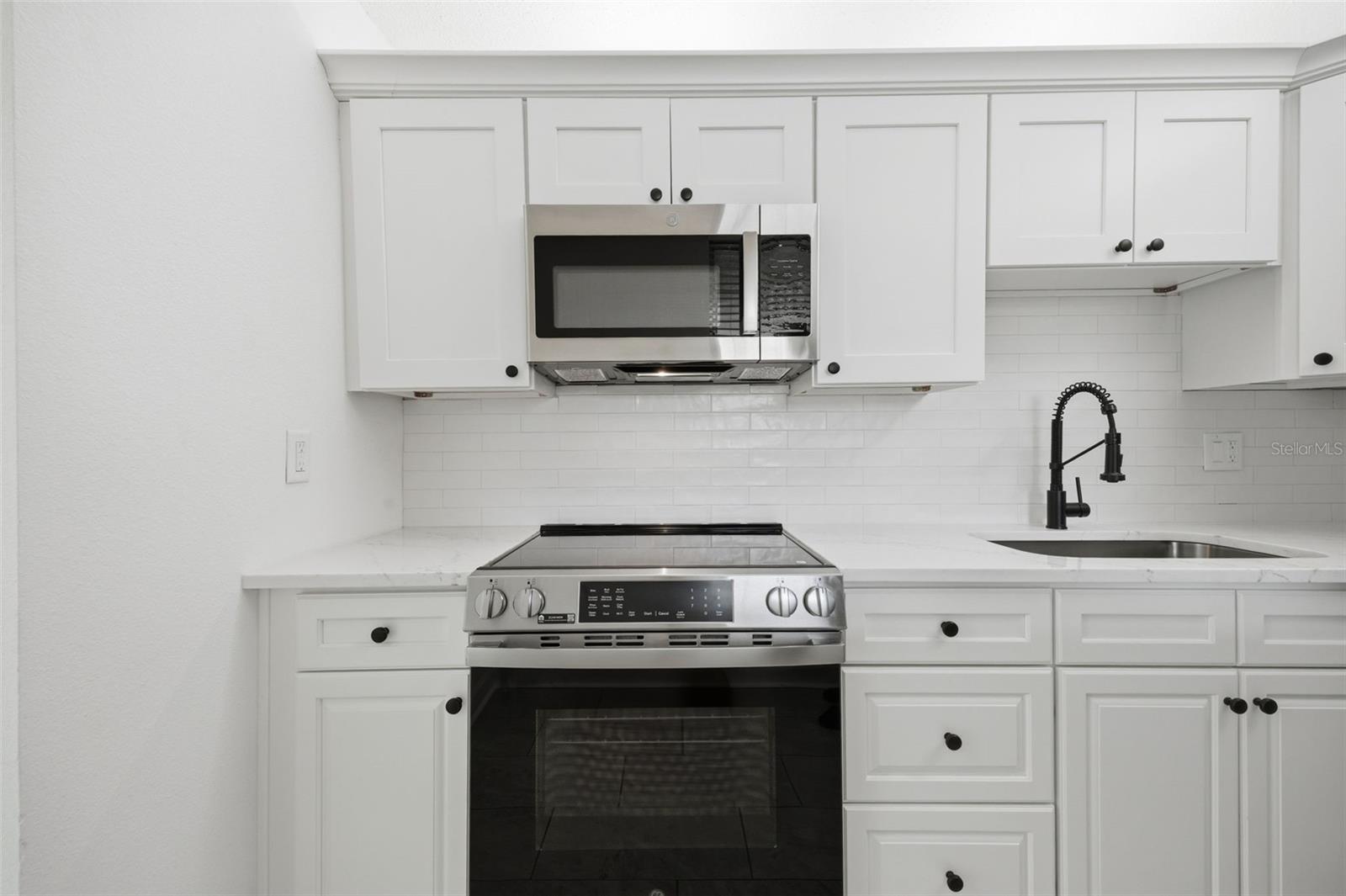 7465 Bay Island Unit 112, South Pasadena, FL 33707