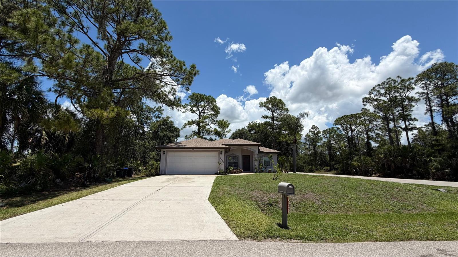 2204 Sparkle, North Port, FL 34286