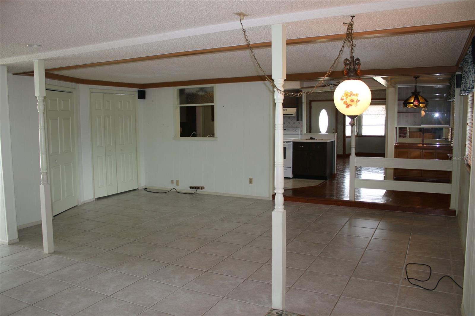407 Pompano, Sarasota, FL 34237