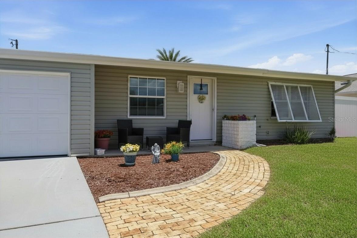 201 E Tarpon Blvd NW, Port Charlotte, FL 33952