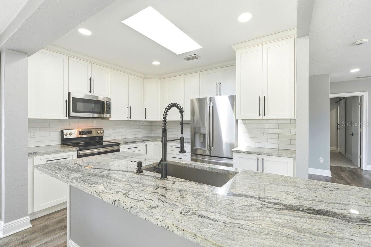 105 Mcdonald, South Daytona, FL 32119