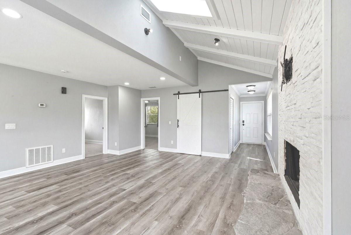 105 Mcdonald, South Daytona, FL 32119