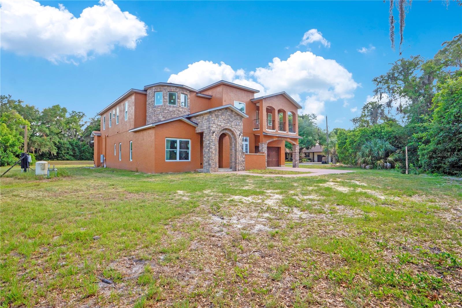 818 Lake Agnes, Polk City, FL 33868