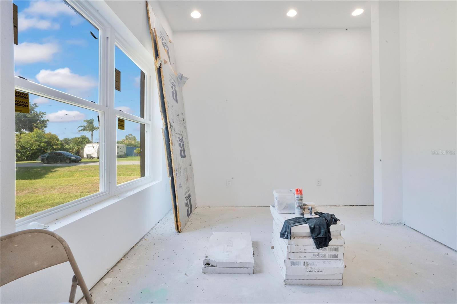 818 Lake Agnes, Polk City, FL 33868