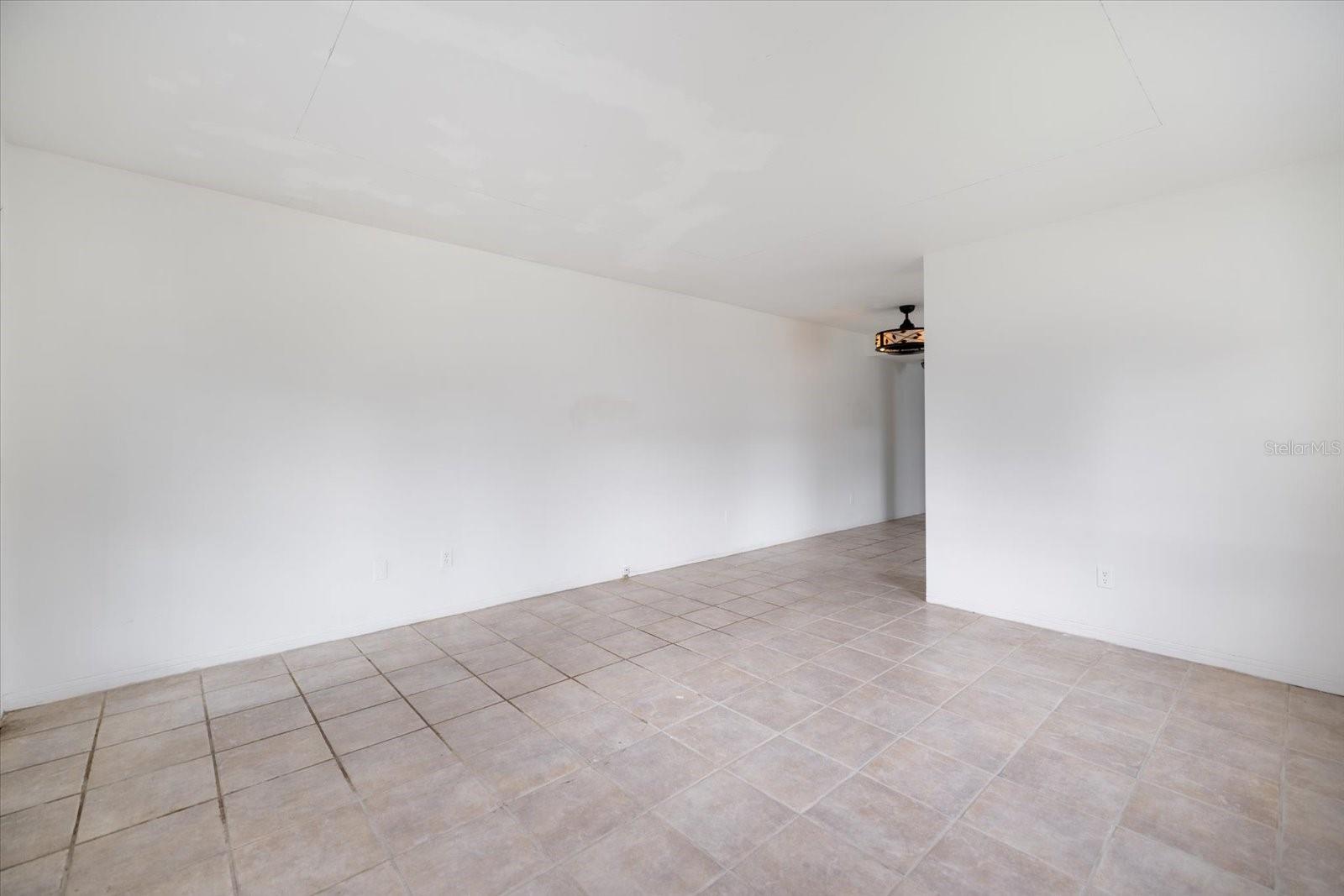 450 32nd Unit 106w, St Petersburg, FL 33704