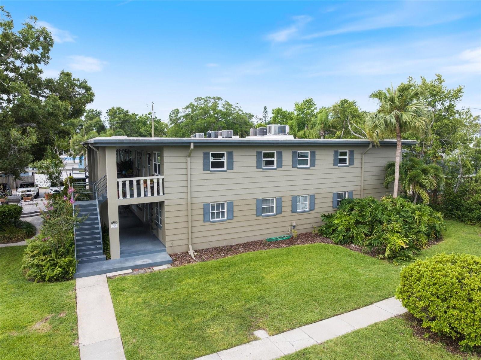 450 32nd Unit 106w, St Petersburg, FL 33704