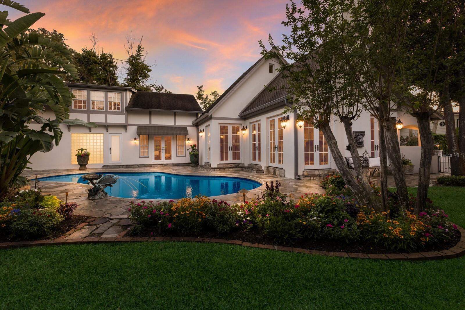 1829 Bougainvillea, Sarasota, FL 34239