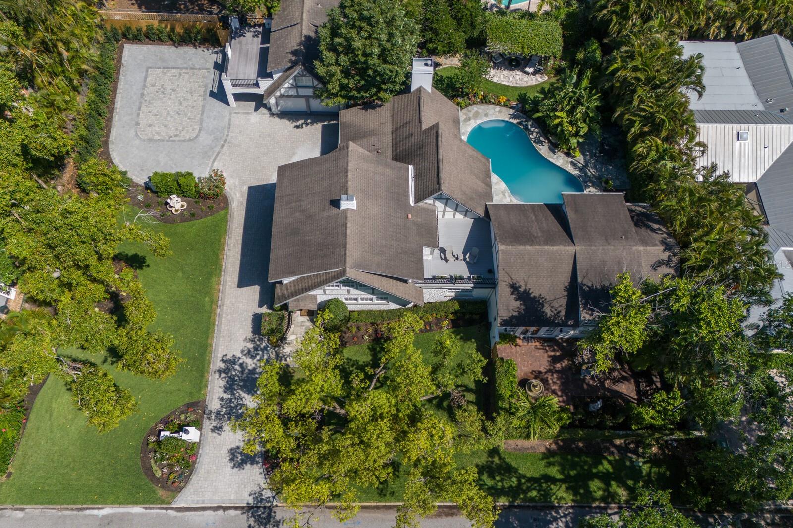 1829 Bougainvillea, Sarasota, FL 34239