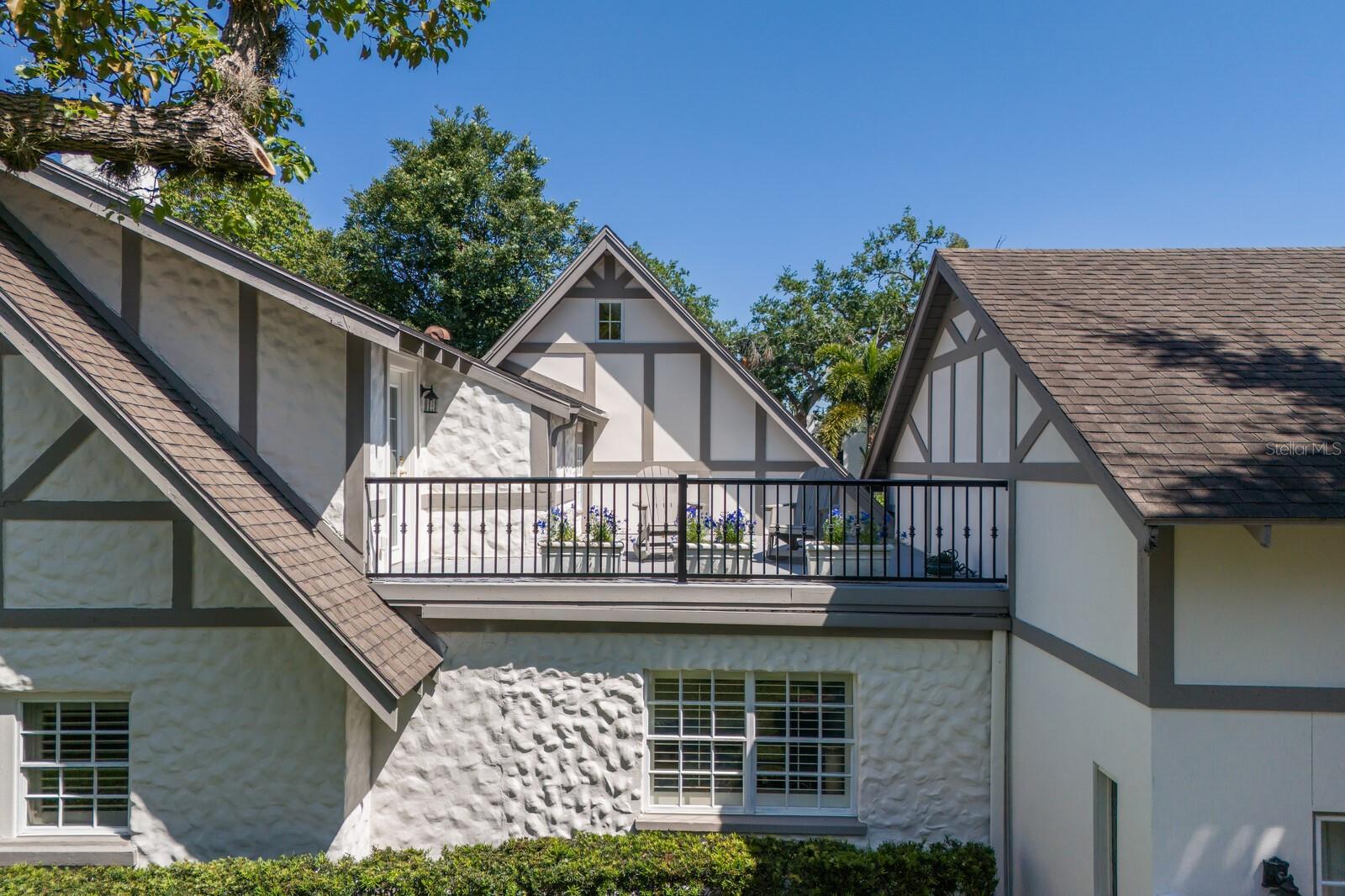 1829 Bougainvillea, Sarasota, FL 34239