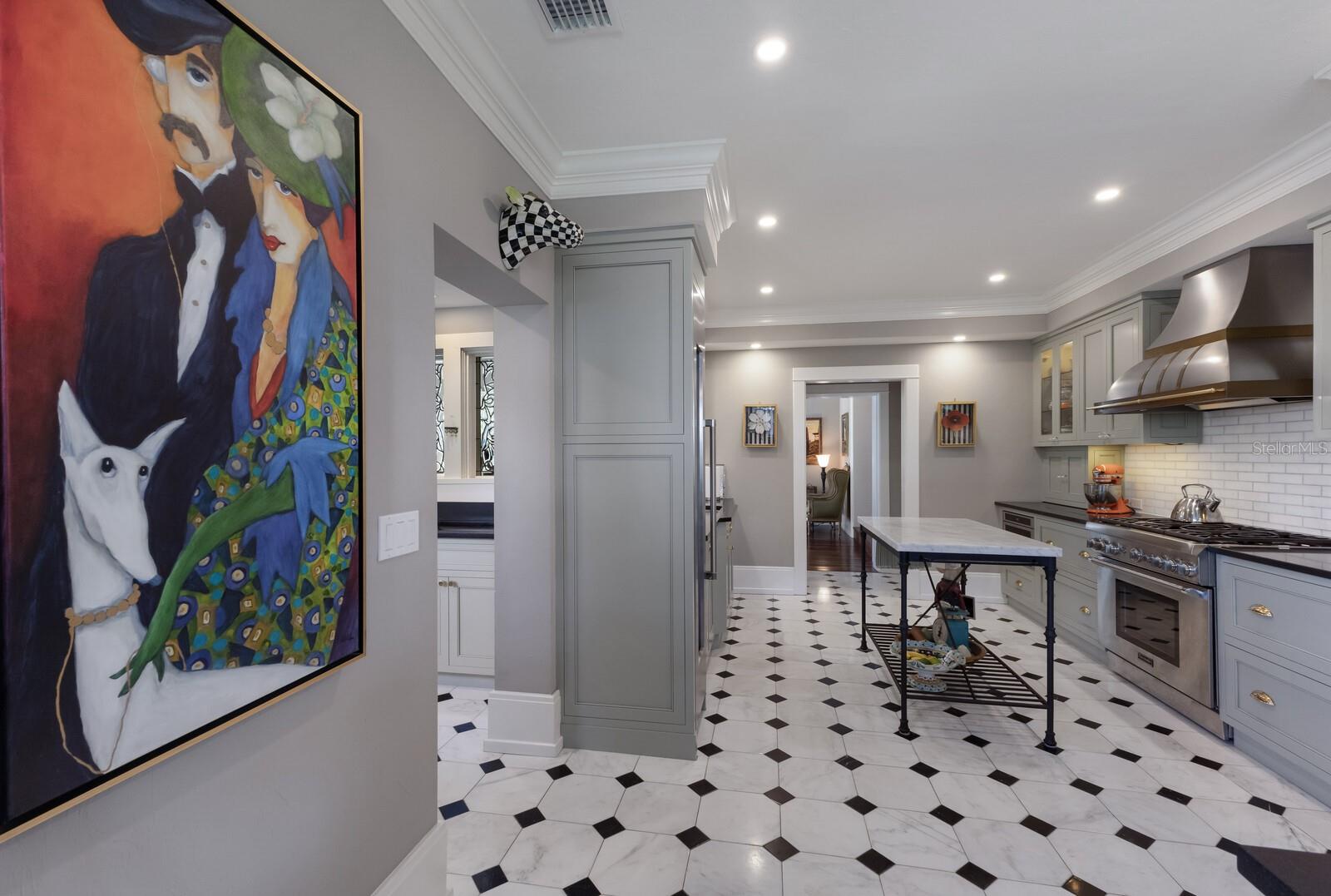 1829 Bougainvillea, Sarasota, FL 34239