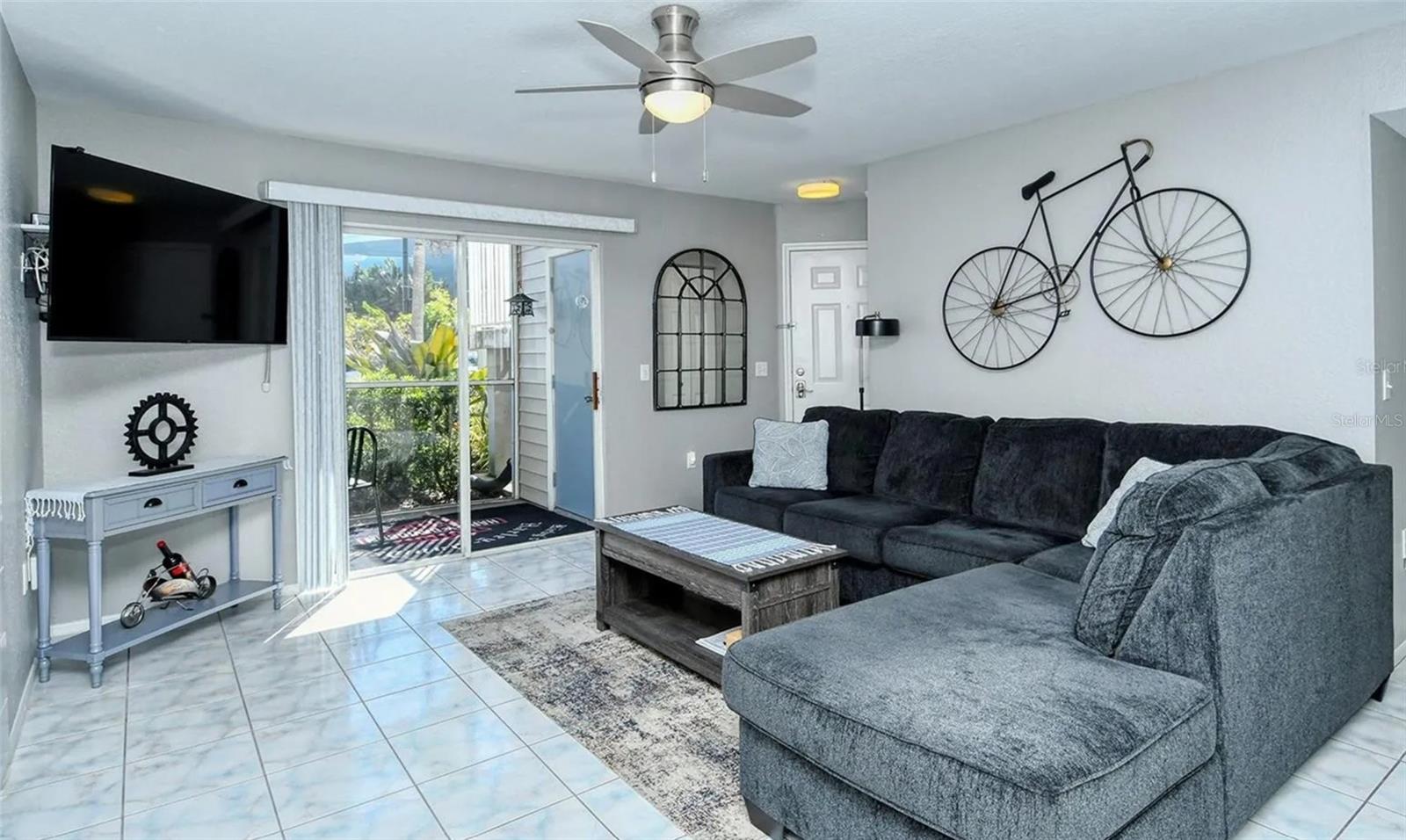 850 Tamiami Unit 801, Sarasota, FL 34236