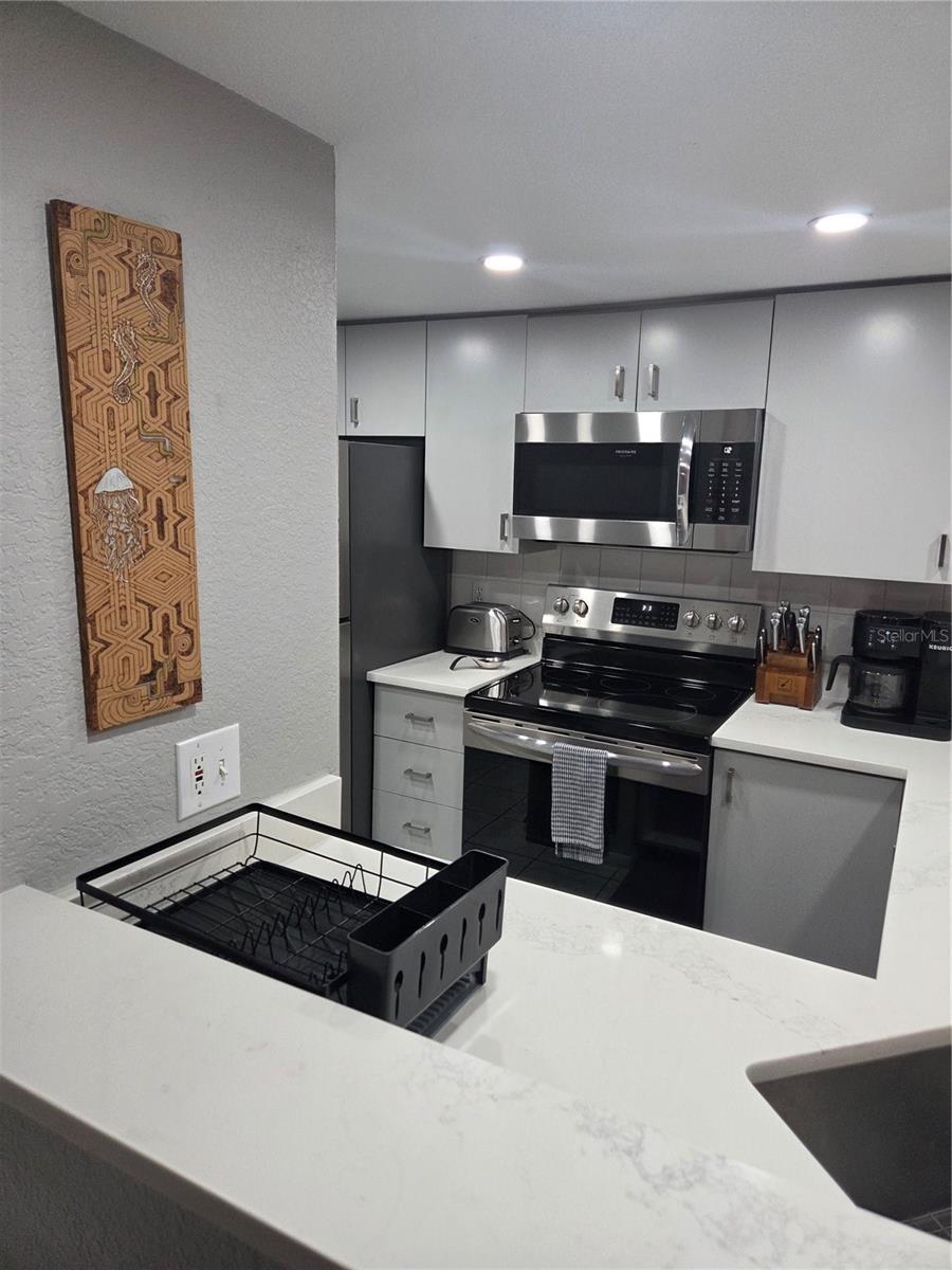 850 Tamiami Unit 801, Sarasota, FL 34236