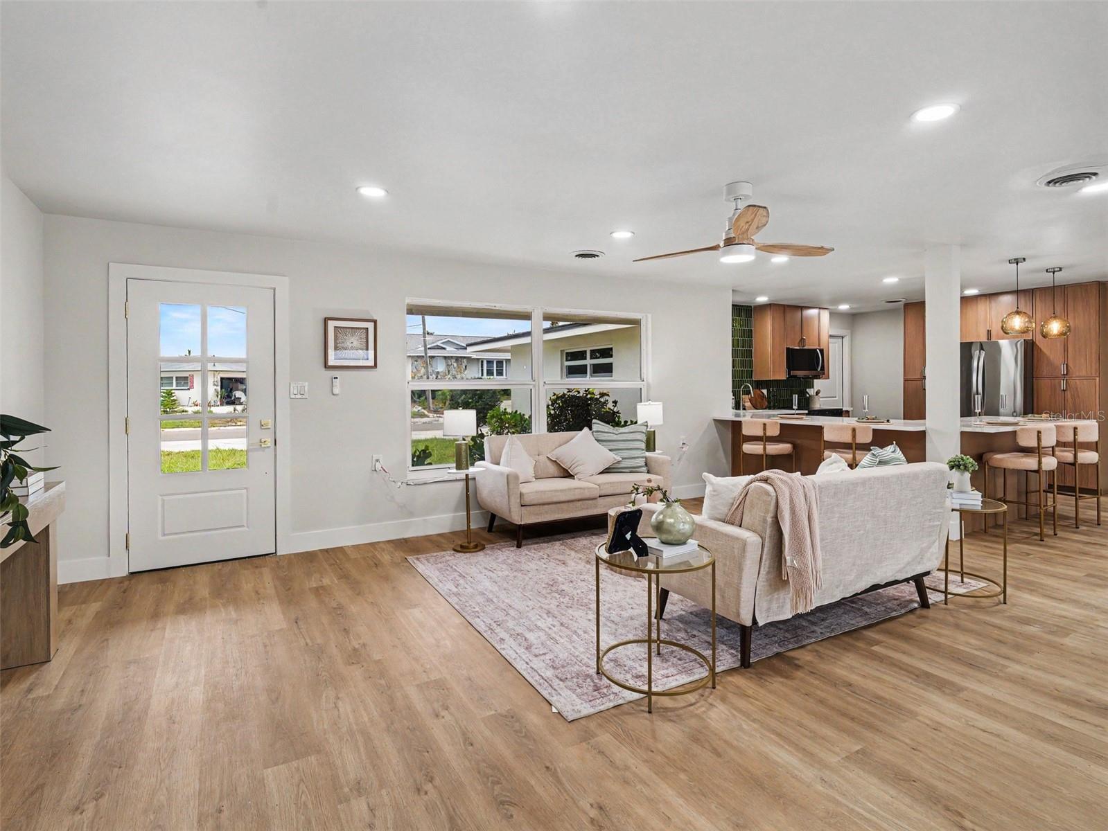 9911 Royal Palm, Bradenton, FL 34210