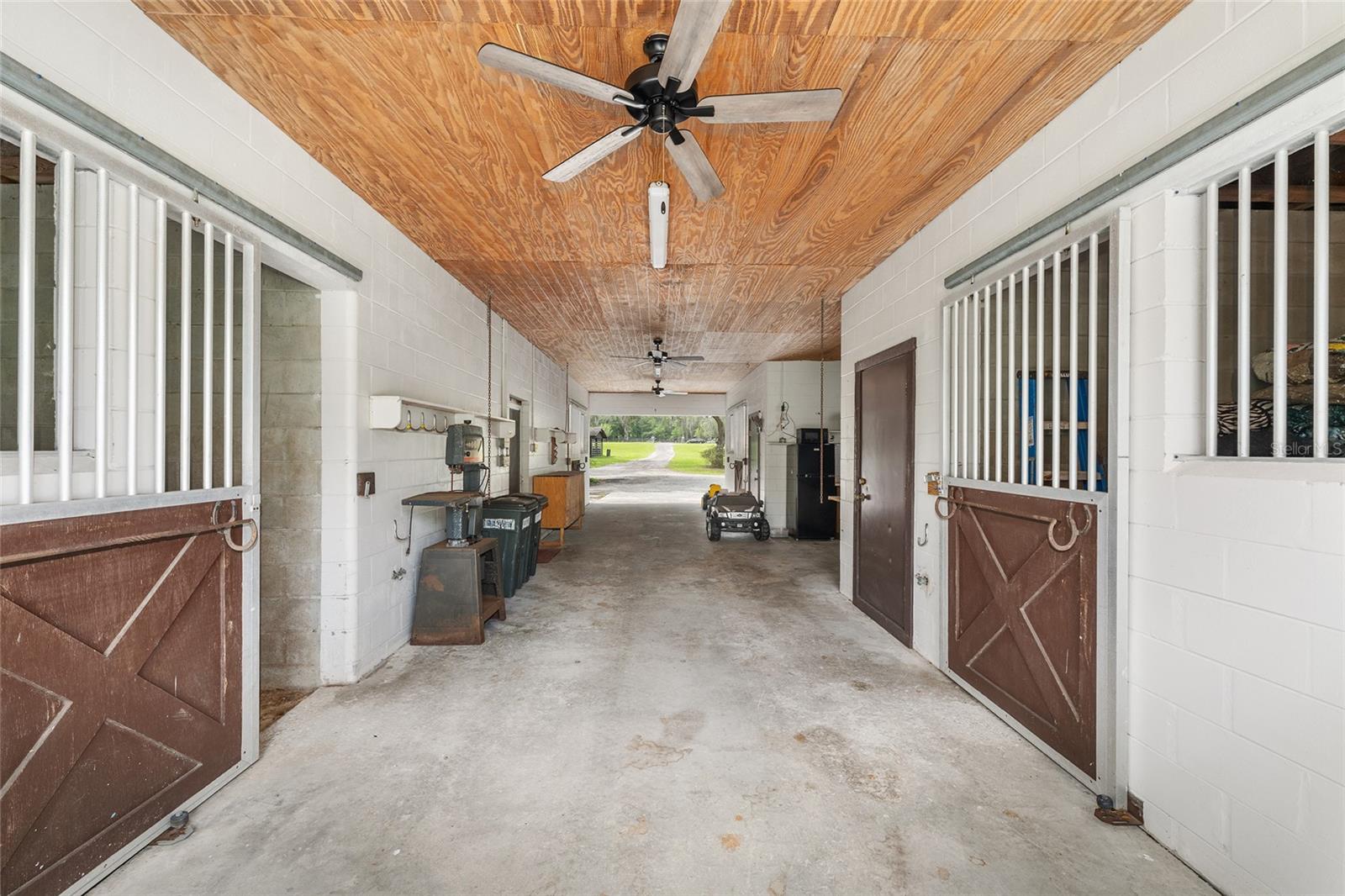 10871 County Road 326, Morriston, FL 32668