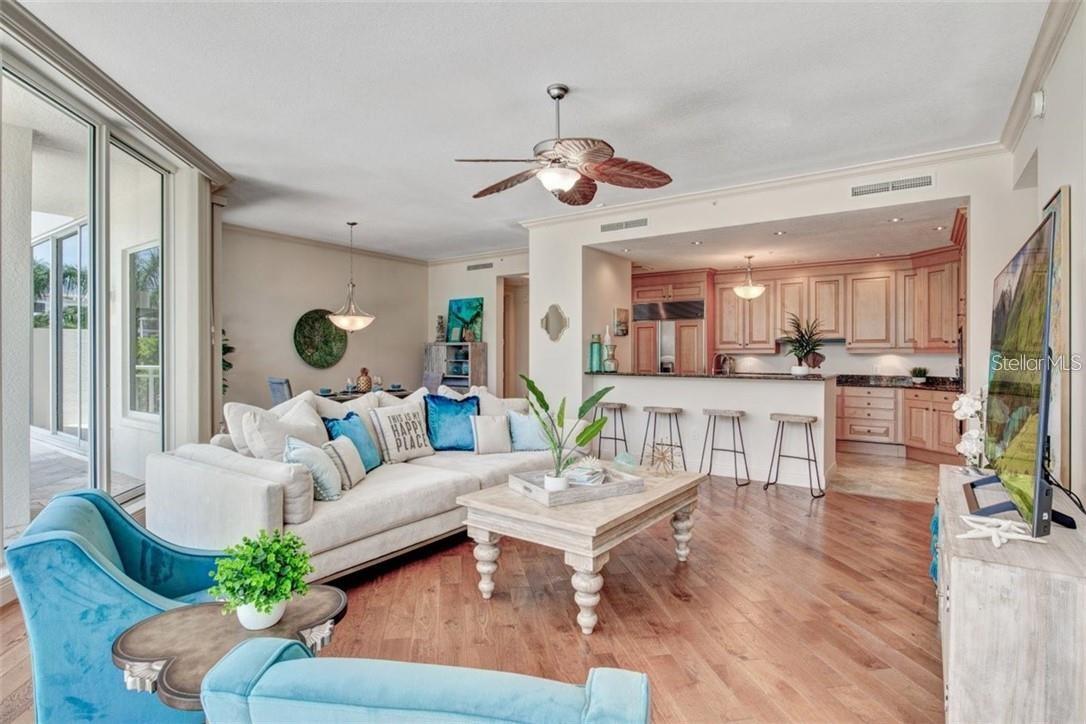1300 Benjamin Franklin Unit 301, Sarasota, FL 34236