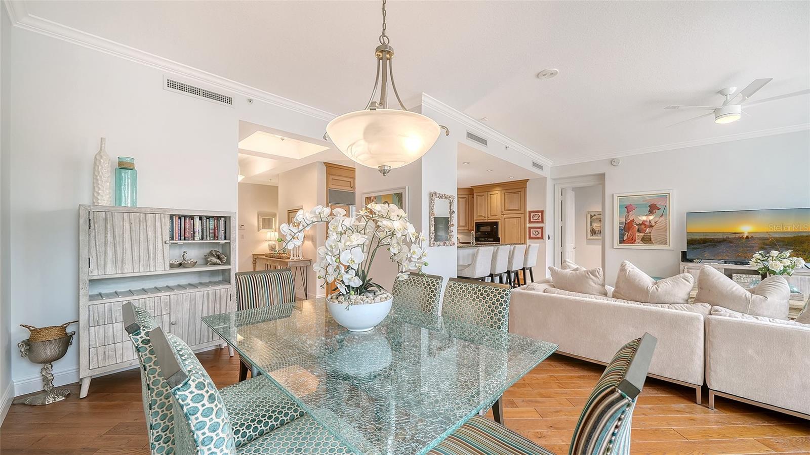 1300 Benjamin Franklin Unit 301, Sarasota, FL 34236