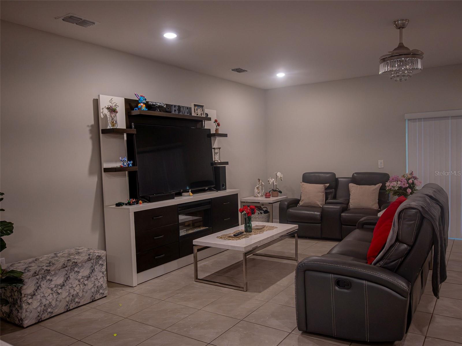 4878 Coral Castle, Kissimmee, FL 34746