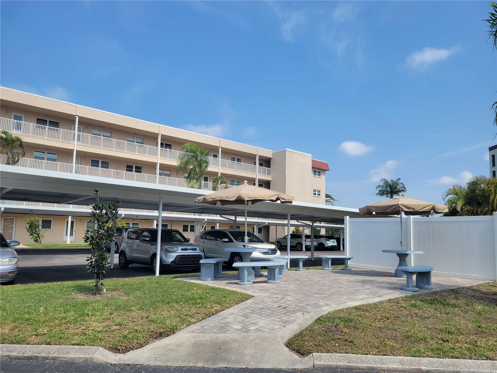 9950 62nd Unit 417, St Petersburg, FL 33708