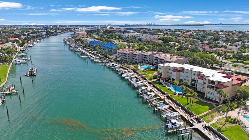 1060 Pinellas Bayway Unit 103, St Petersburg, FL 33715