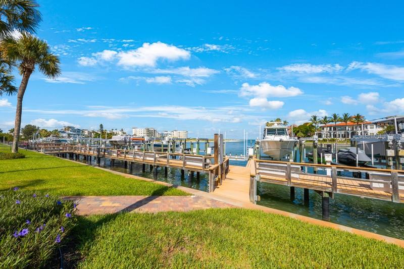 1060 Pinellas Bayway Unit 103, St Petersburg, FL 33715