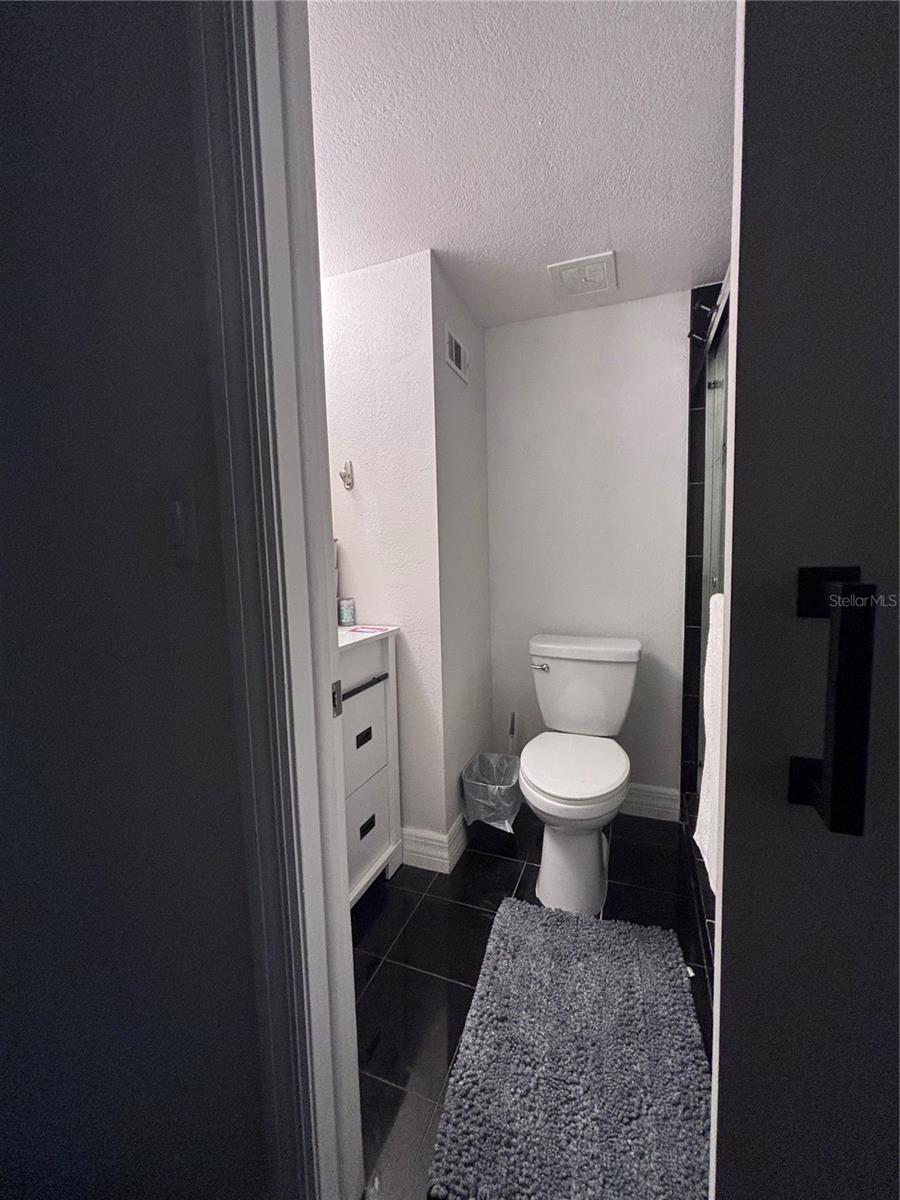 4515 La Capri, Tampa, FL 33611