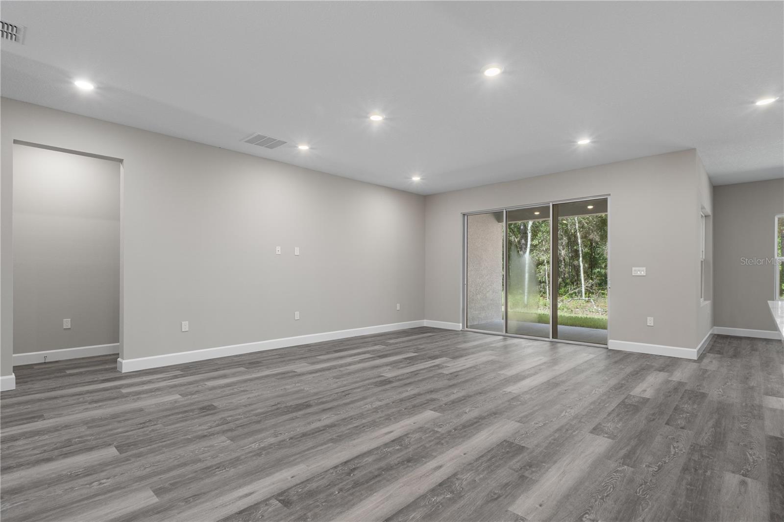 12 School, Lecanto, FL 34461