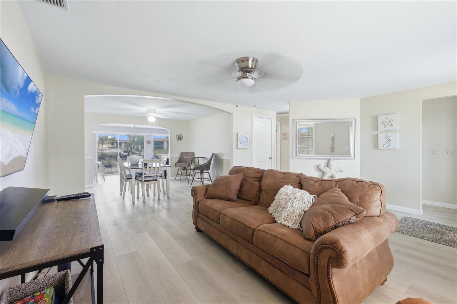 24 Oakwood Unit 24, Englewood, FL 34223
