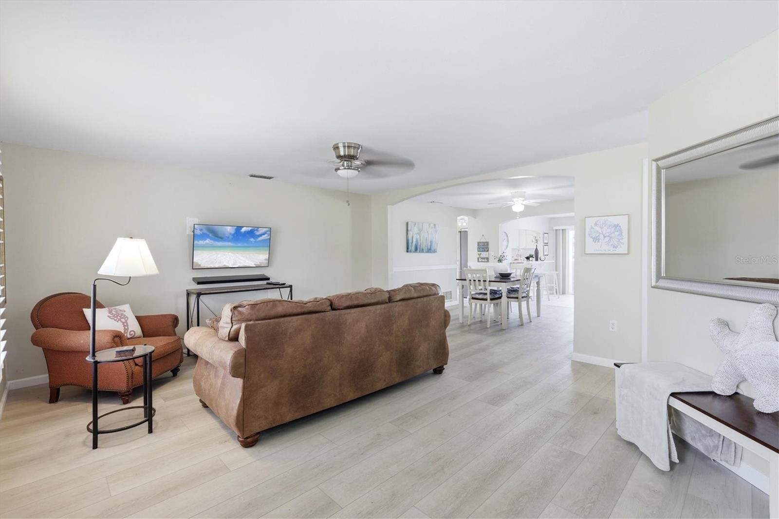 24 Oakwood Unit 24, Englewood, FL 34223