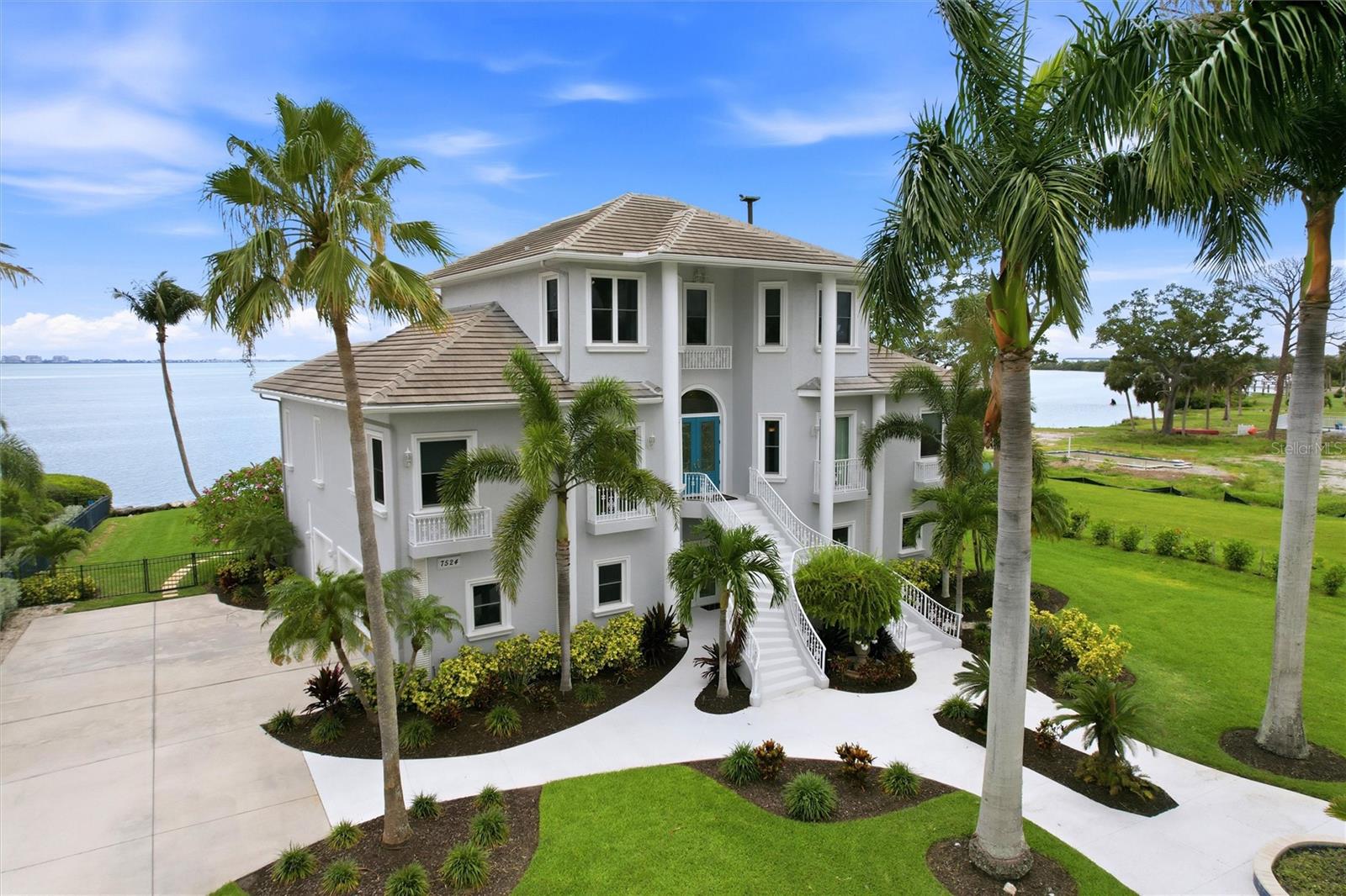 7524 Westmoreland, Sarasota, FL 34243