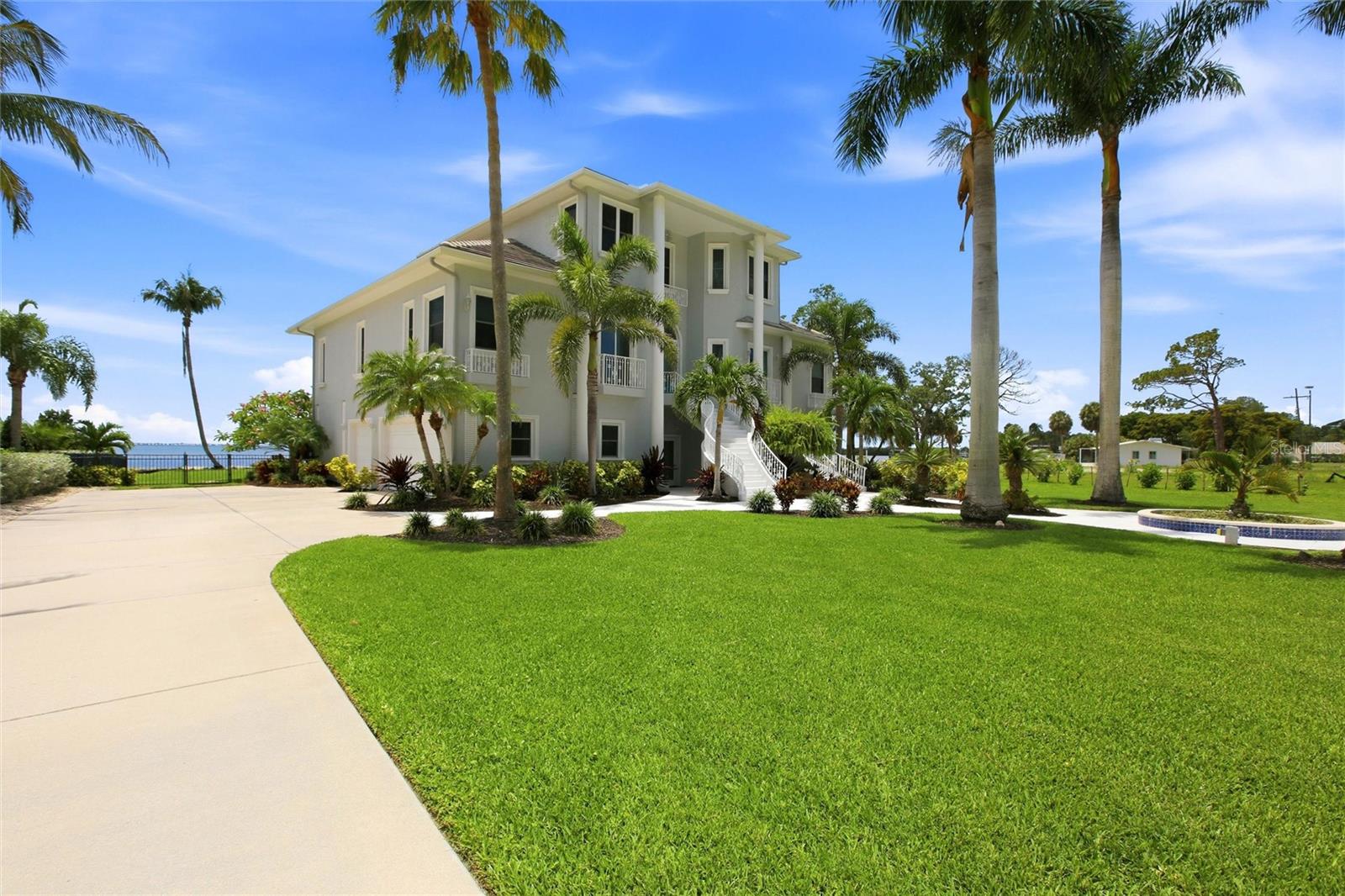 7524 Westmoreland, Sarasota, FL 34243