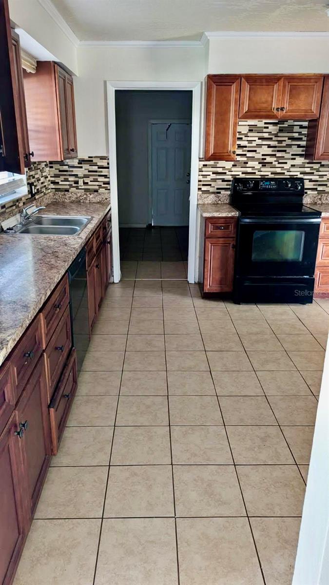 1077 Basque, Rockledge, FL 32955