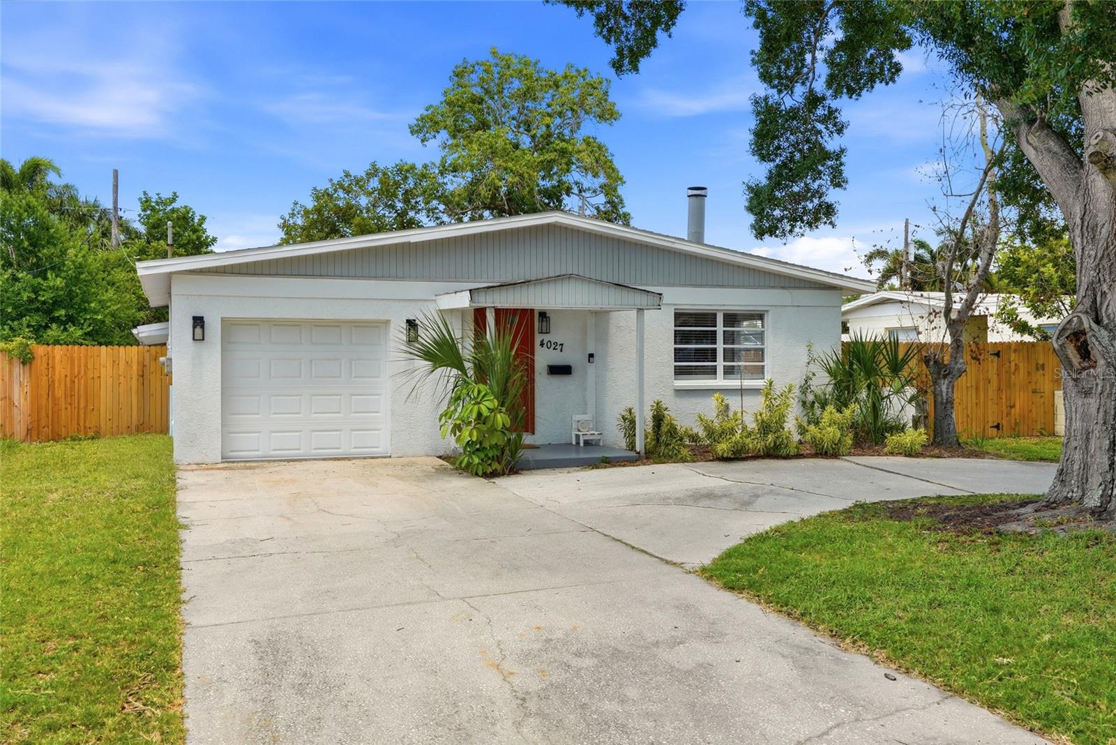 4027 Huntington, St Petersburg, FL 33703