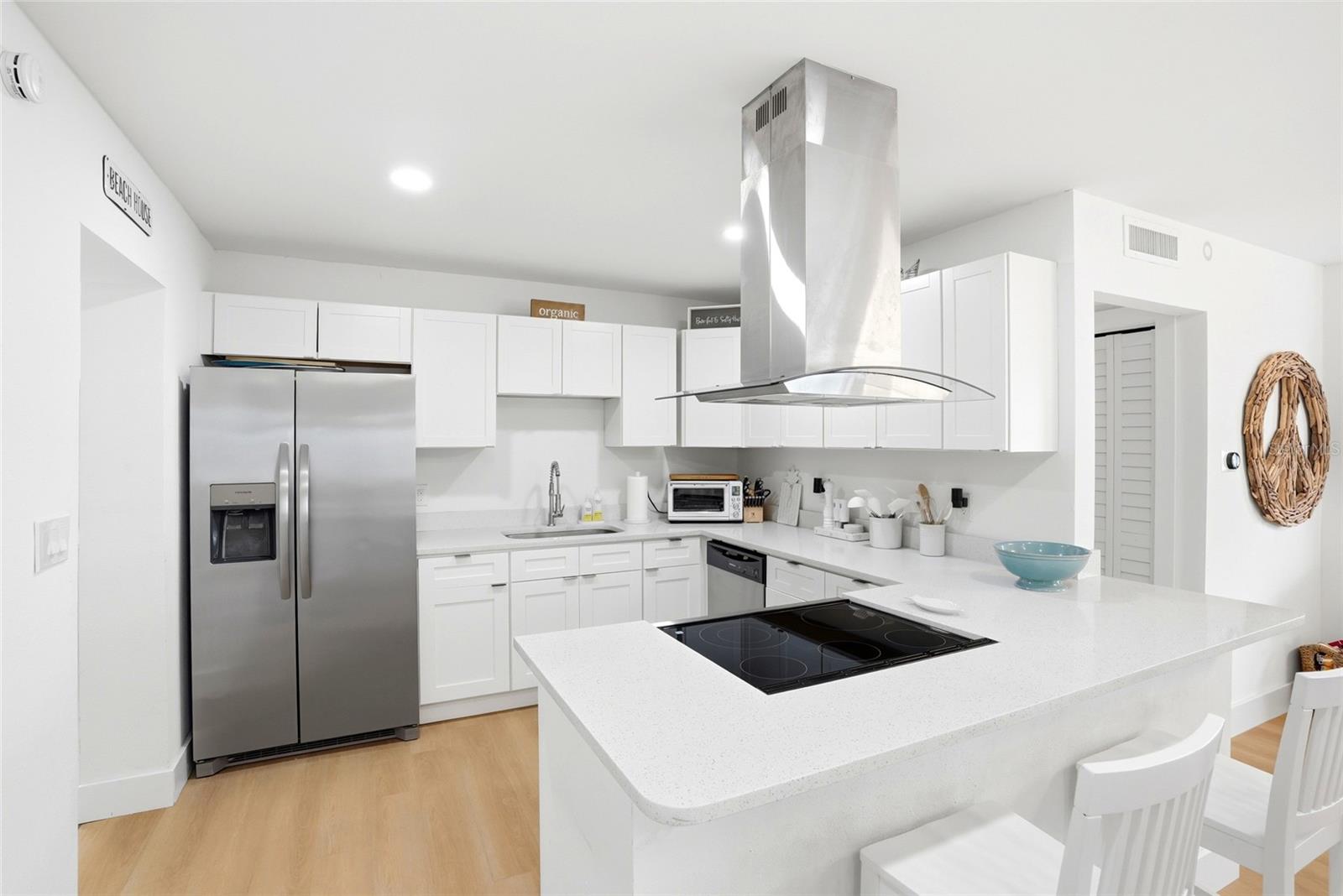 4027 Huntington, St Petersburg, FL 33703
