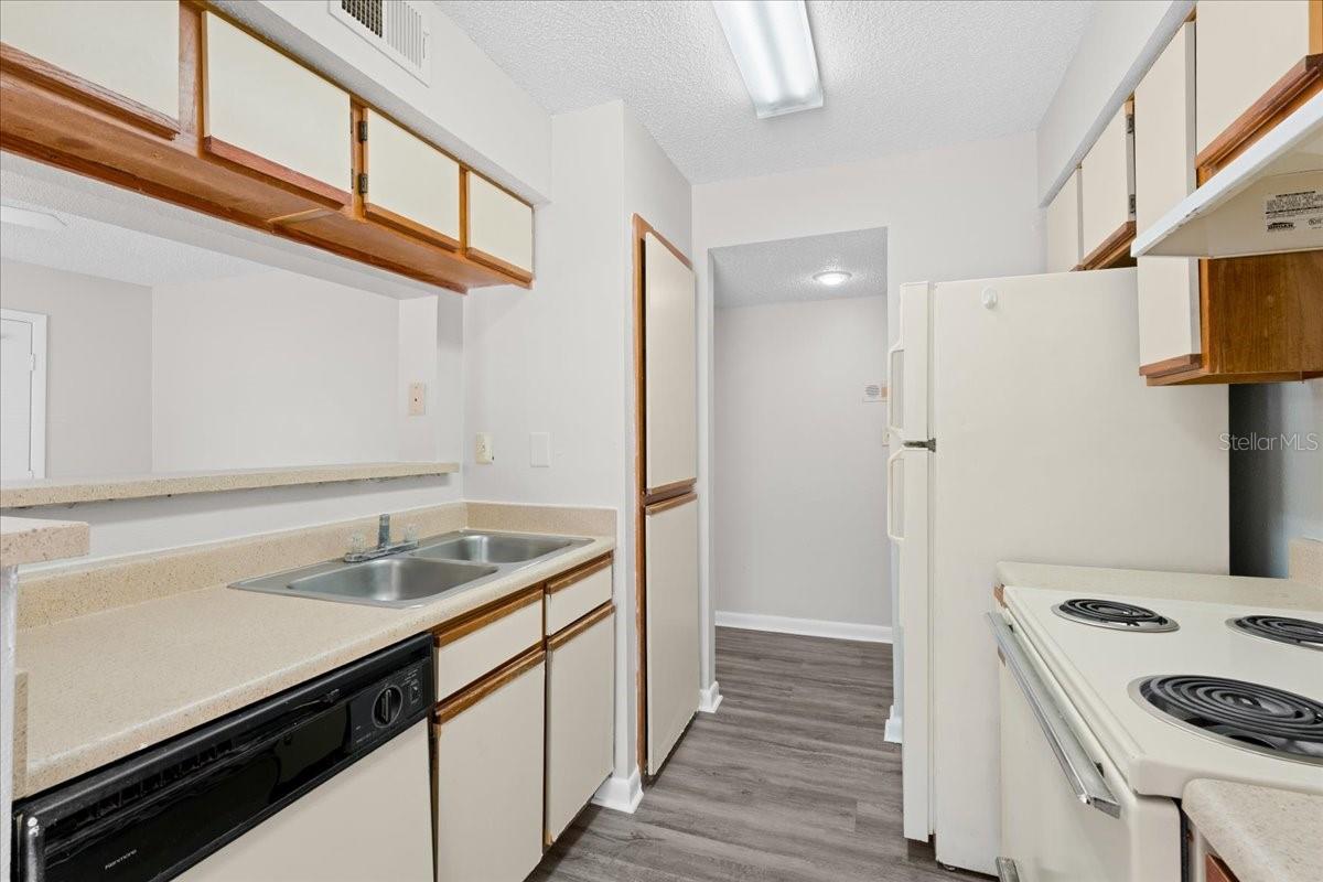 8641 Fancy Finch Unit 102, Tampa, FL 33614