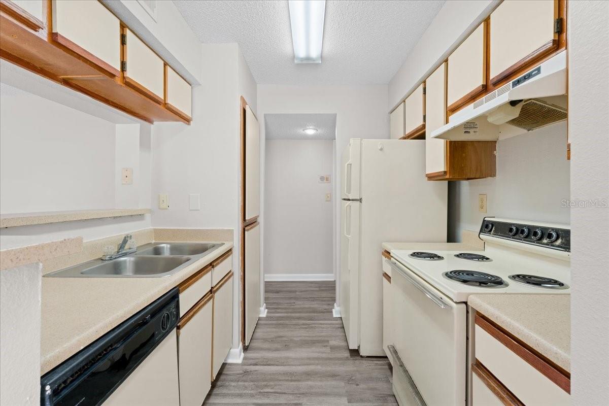 8641 Fancy Finch Unit 102, Tampa, FL 33614