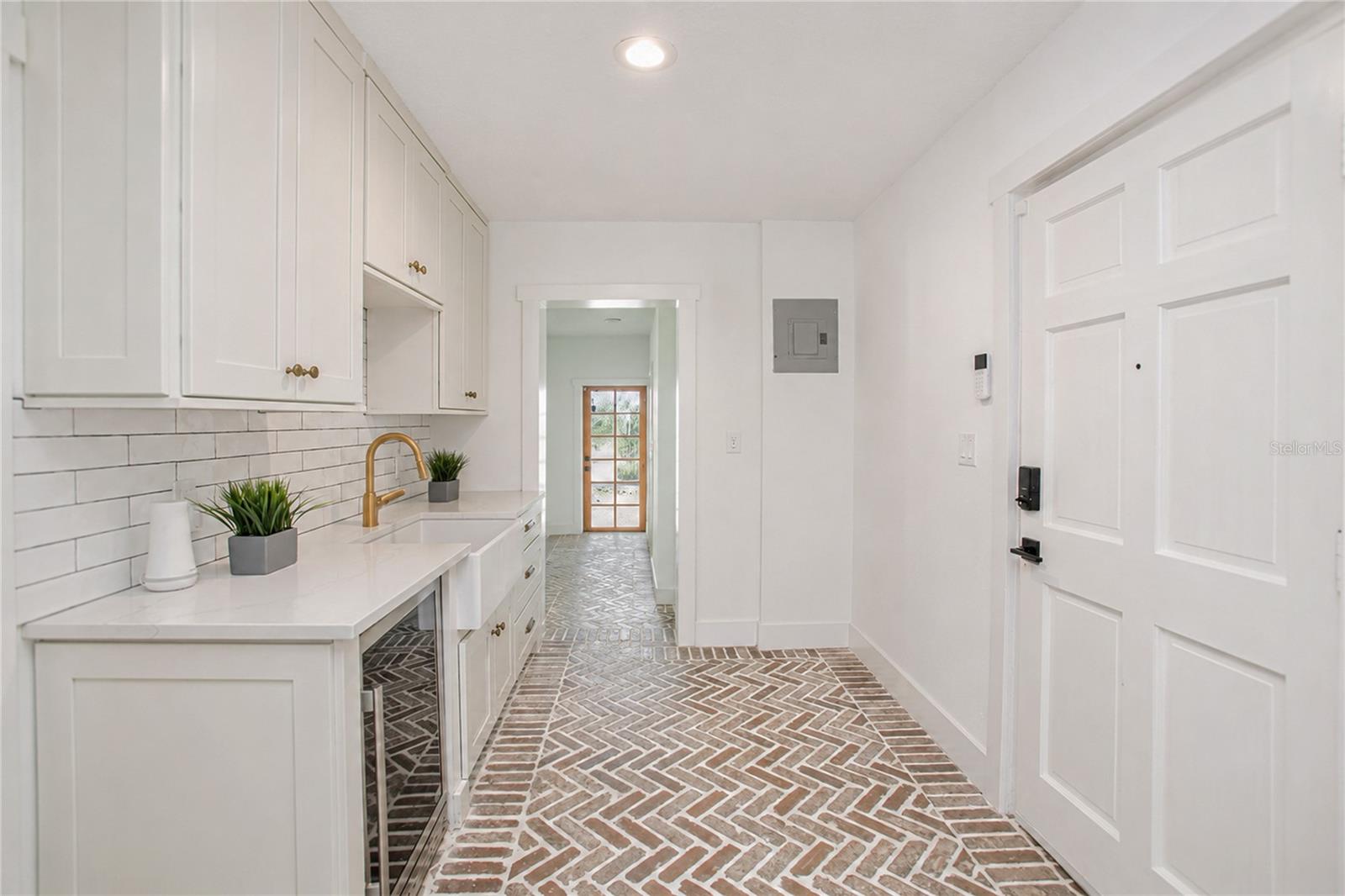 20 Division, Winter Garden, FL 34787