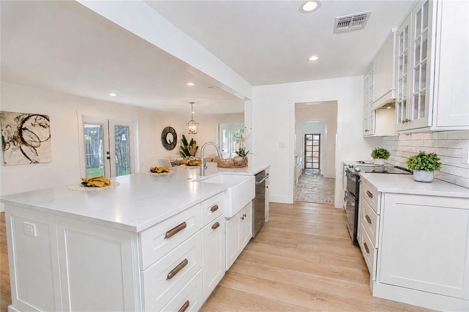 20 Division, Winter Garden, FL 34787